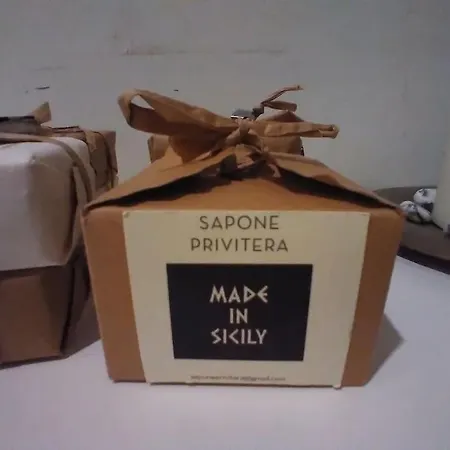 לינה וארוחת בוקר Casa Del Capitano נאפולי