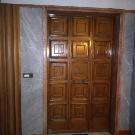 לינה וארוחת בוקר Casa Del Capitano נאפולי