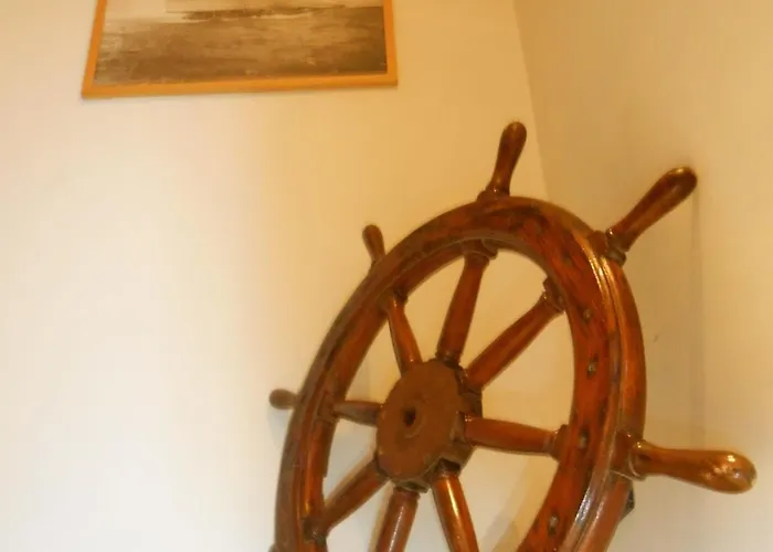 Casa Del Capitano Bed & Breakfast